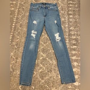 Selling size 10 women’s skinny jeans